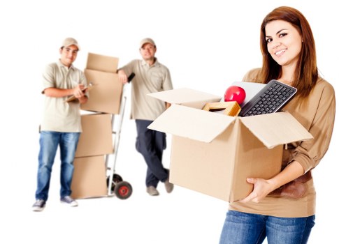 Staff communicating during a removal to reduce handling risks
